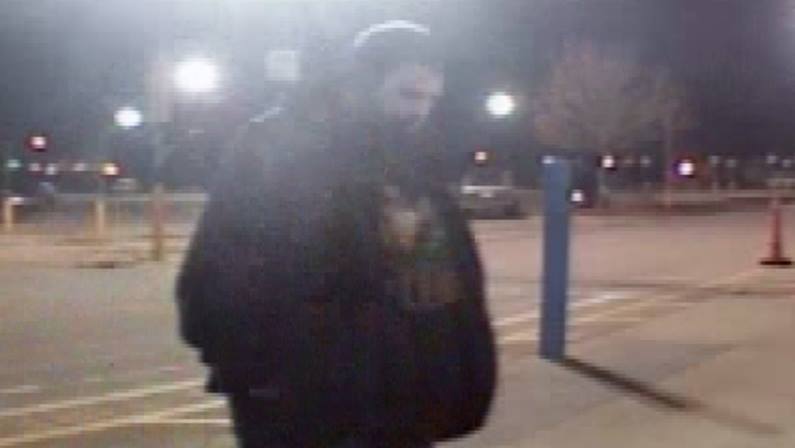 Police ask for help identifying person related to theft case