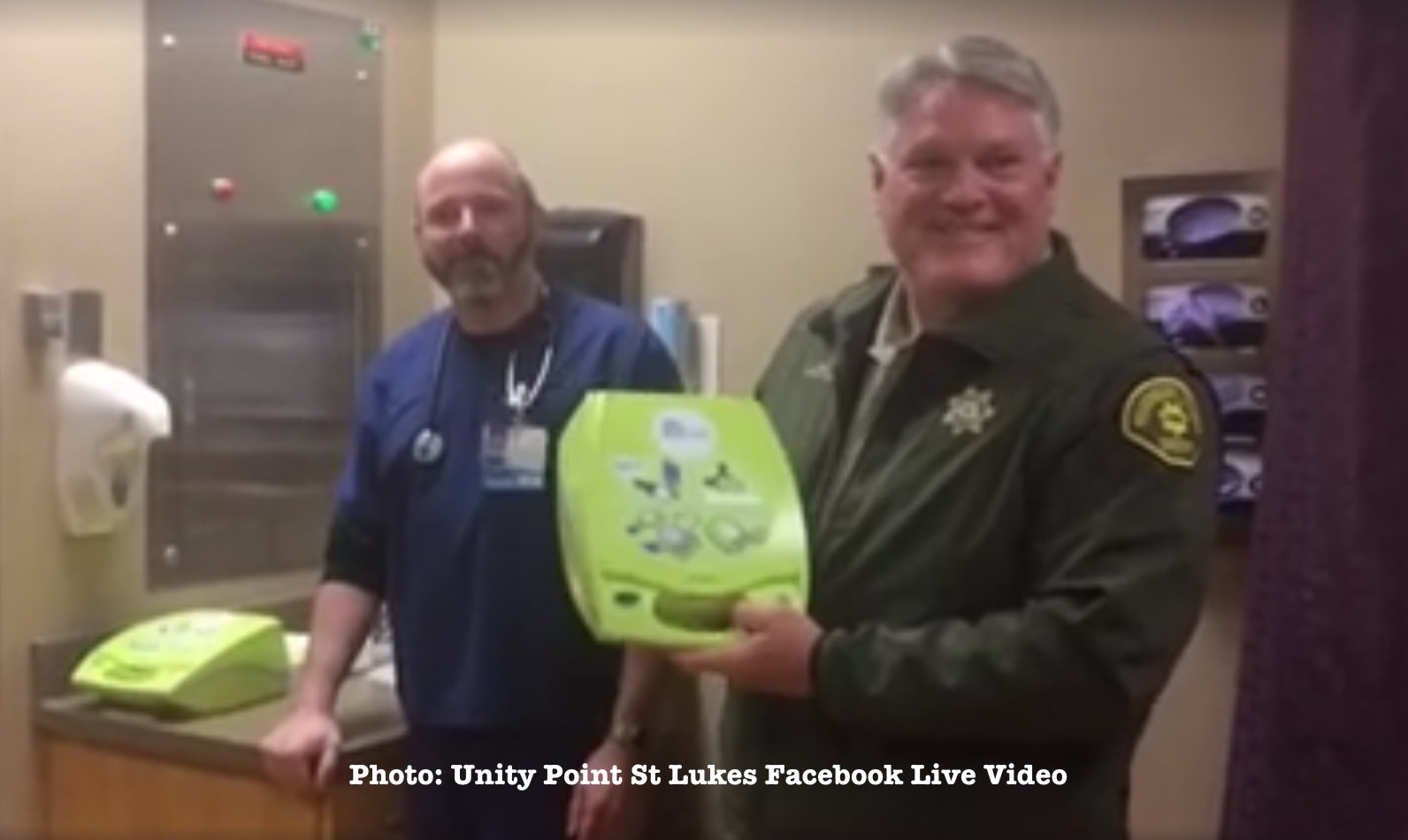 Woodbury County Sheriff accepts AED device donation from Unity Point Health St Lukes