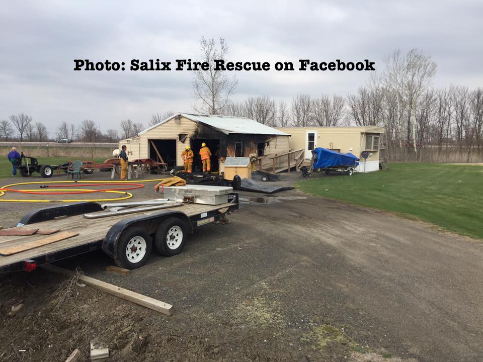 Fire near Salix Iowa contained to garage