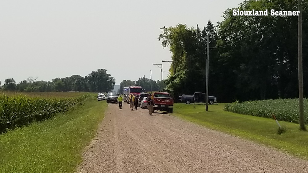 Child missing in Dakota County cornfield located by Siouxland News reporter