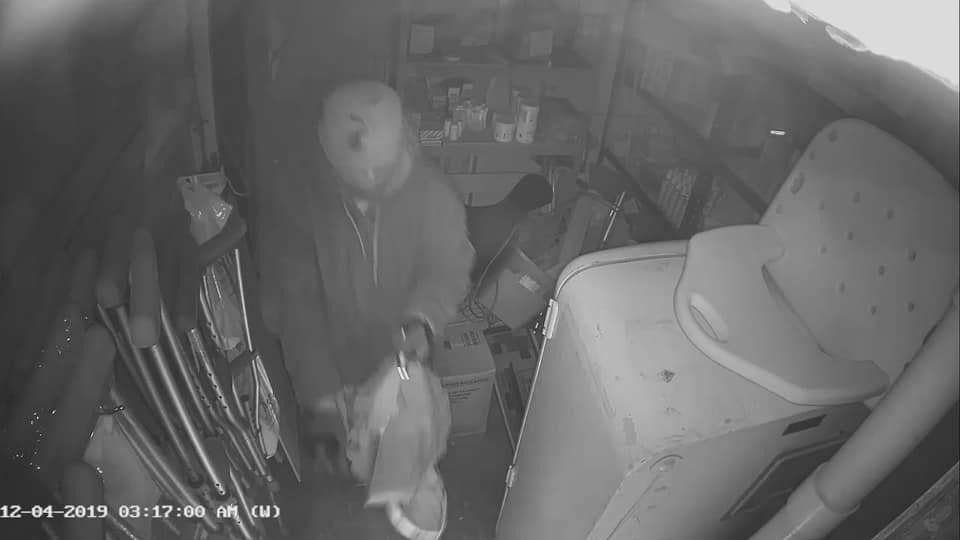 Akron pharmacy burglarized early Wednesday police looking to ID suspect from photos and video