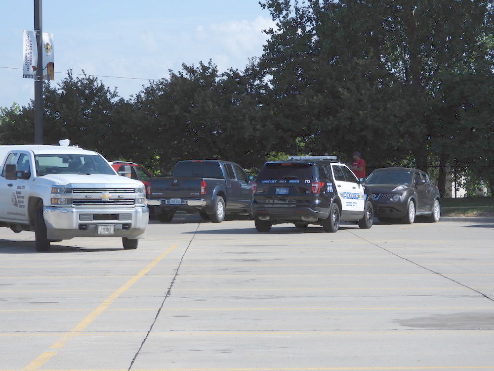 Missouri man leaves dogs in car for 3+ hours while at Hard Rock