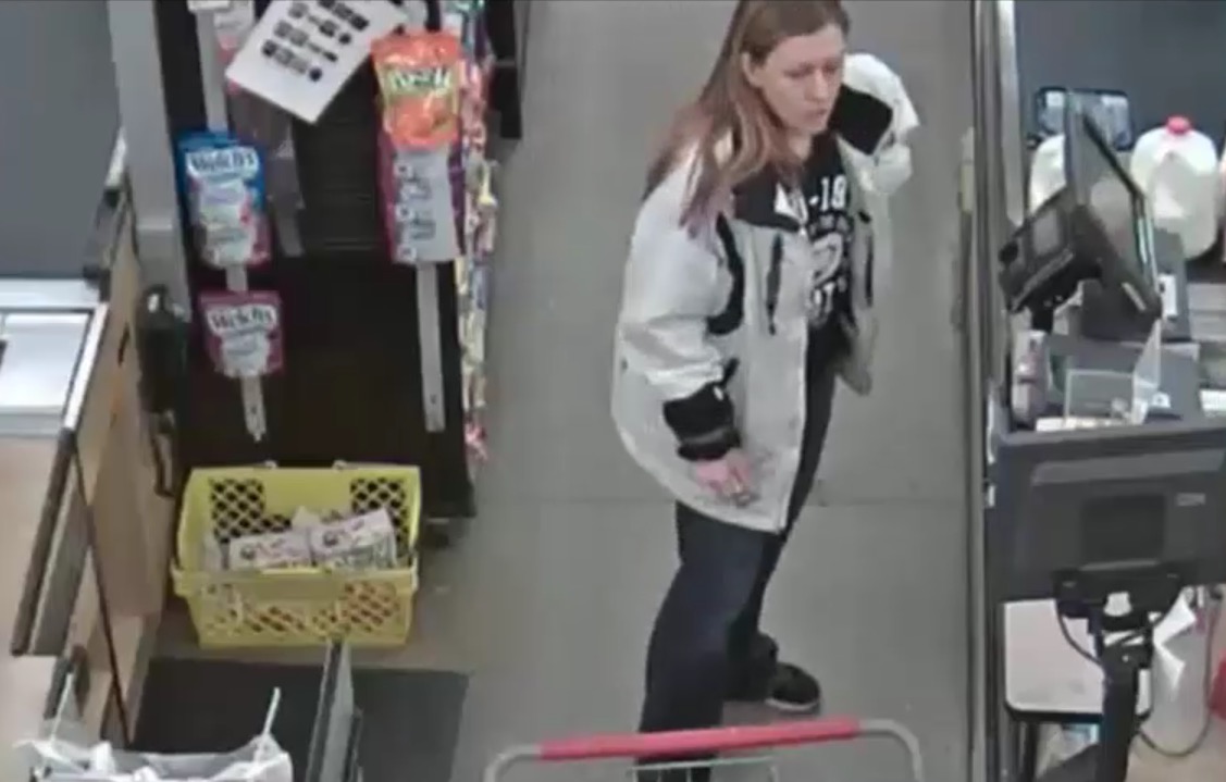 Stolen EBT Card do you know the woman in this video who used it