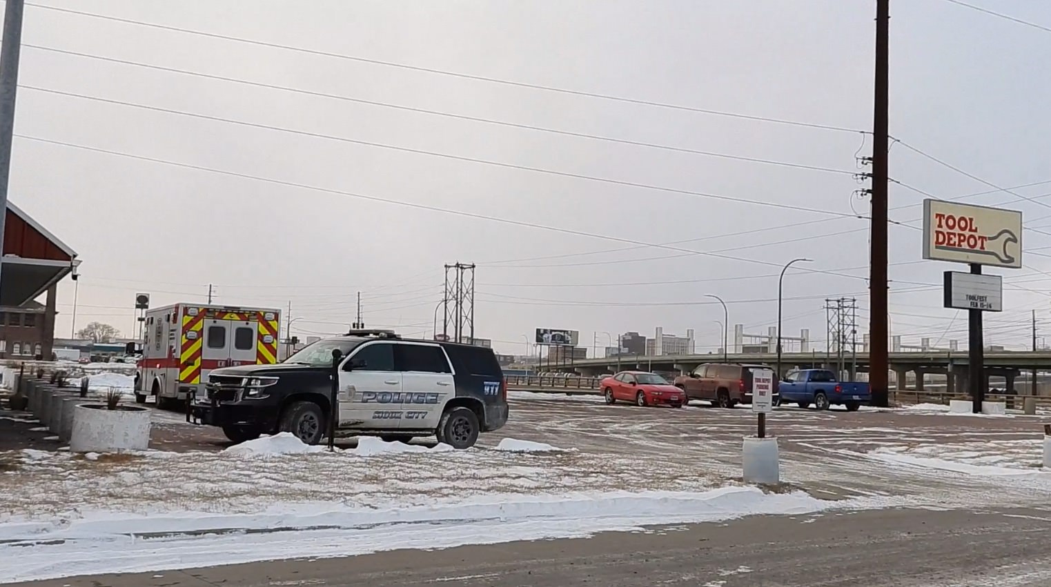 One injured after brazen theft from Tool Depot in Sioux City Thursday